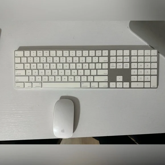 MAC - Picture 3 of 6